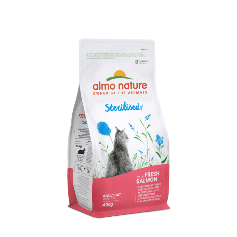 Сухий корм для дорослих стерилізованих котів Almo Nature Holistic Cat зі свіжим лососем