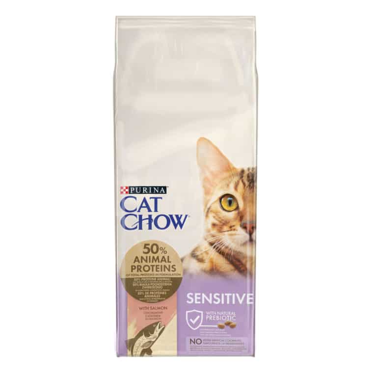 Сухий корм Cat Chow Sensitive для дорослих котів з лососем