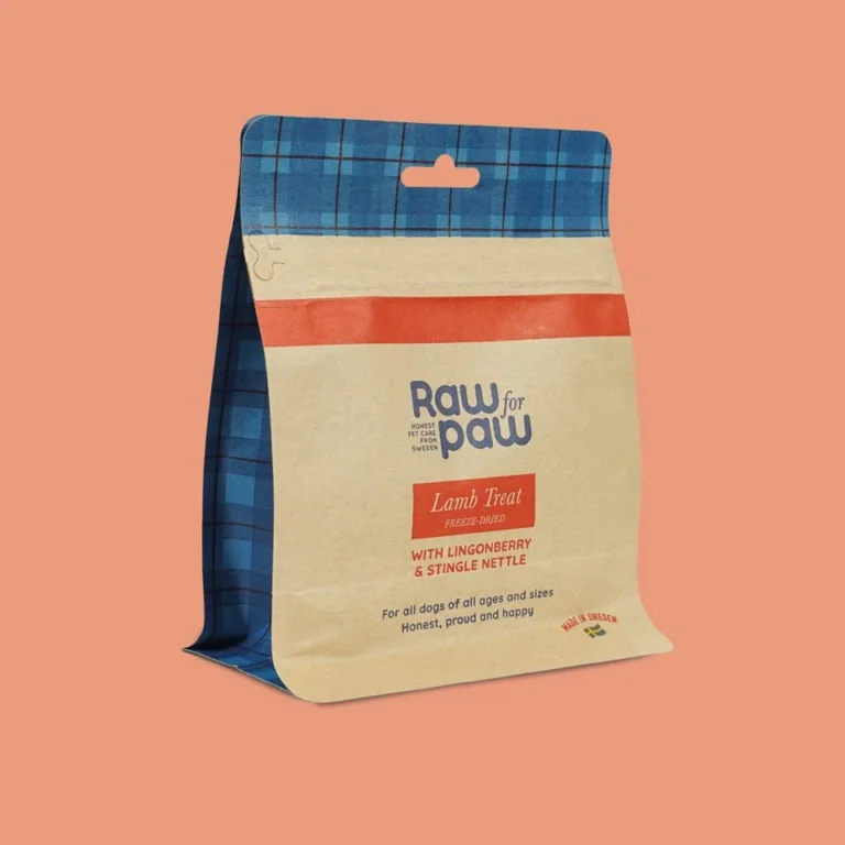 Сублімовані ласощі для собак Raw for Paw з ягням, брусницею та кропивою Freeze-Dried, 50 г
