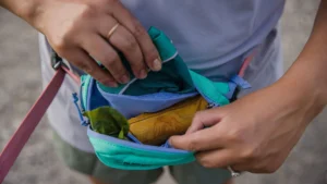 3574 stash bag plus key feature large pocket