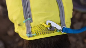 5080 trail runner running vest key feature tow loop