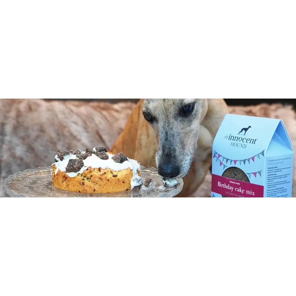 The Innocent Hound Birthday Cake Mix — беззернова суміш для пирога з британською качкою