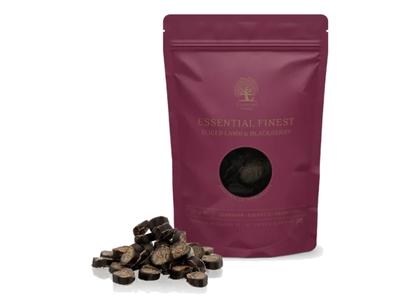Essential Finest Sliced Lamb & Blackberry — ковбаски для собак, ягня та ожина, 110 г dog treats 1